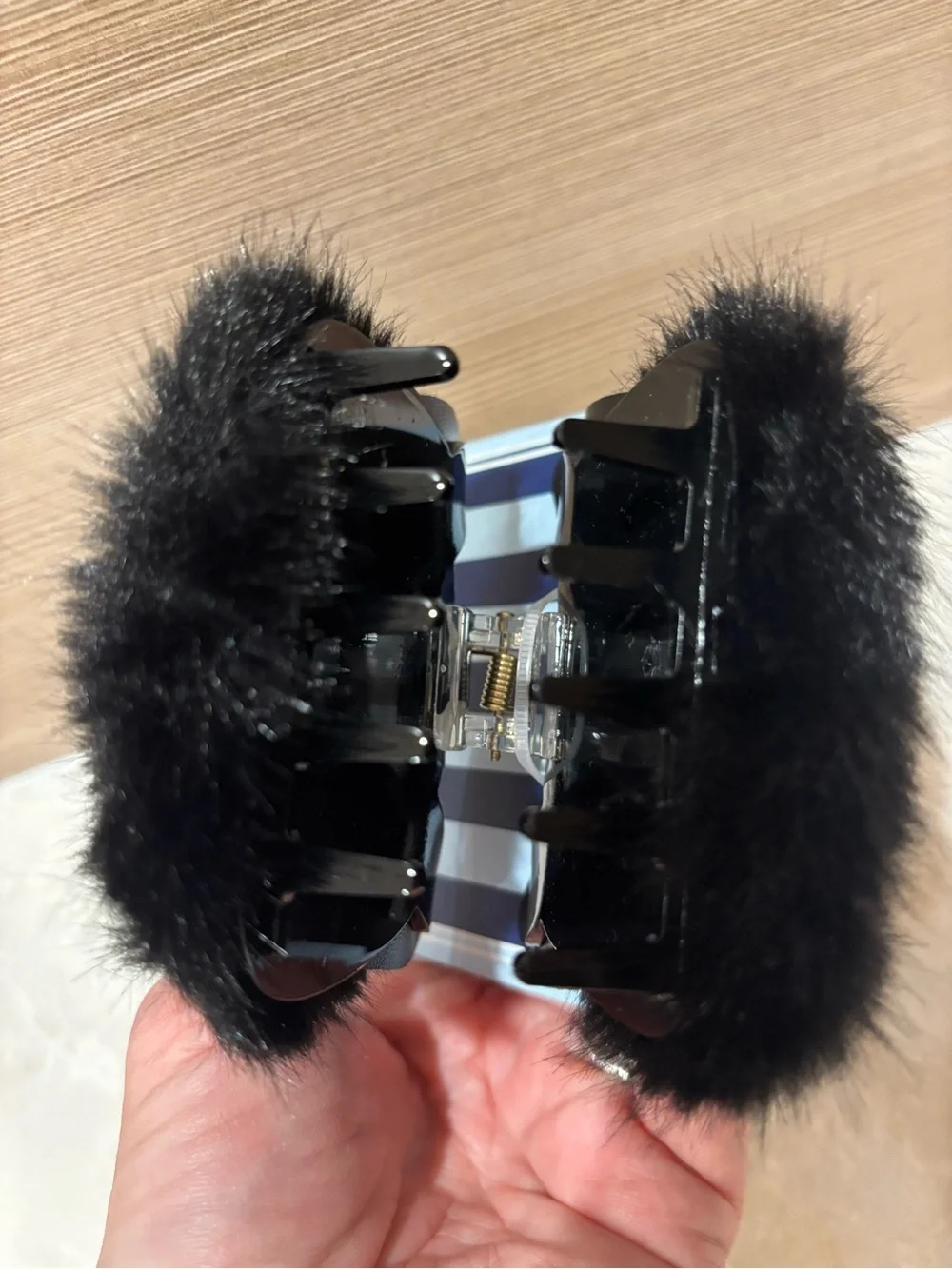 NWT Piper K fluffy black cat face hair claw Clip
